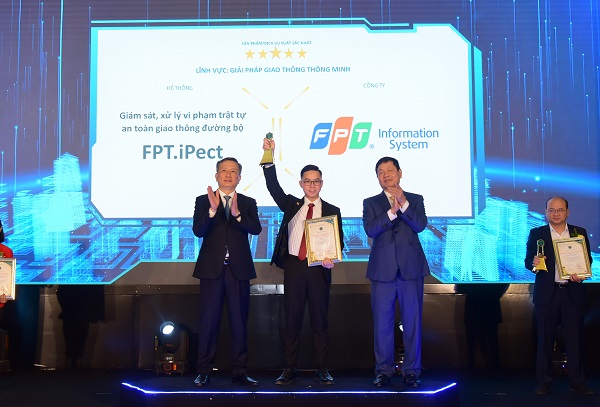 Hai giải pháp Giao thông và Y tế của FPT IS giành Giải thưởng Thành phố thông minh Việt Nam 2021