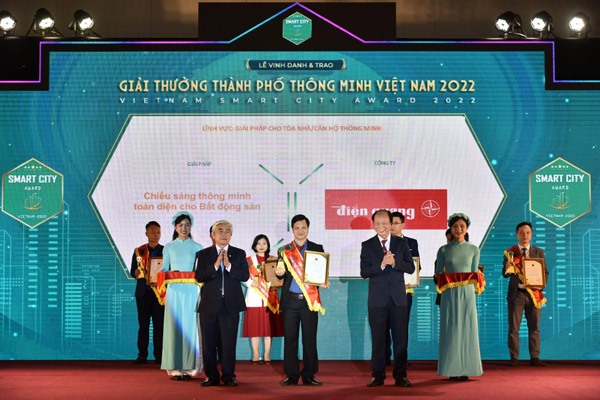 Điện Quang xuất sắc dành 2 giải tại Giải thưởng Thành phố thông minh Việt Nam 2022