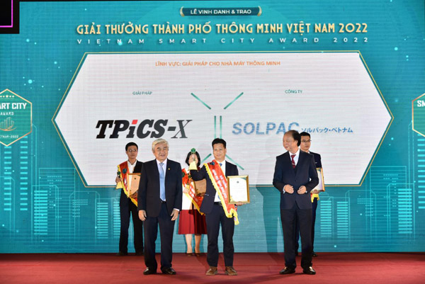 Phần mềm DX - TPiCS của Công ty TNHH SOLPAC Việt Nam được vinh danh đạt giải tại lĩnh vực Giải pháp cho Nhà máy thông minh của Giải thưởng Thành phố thông minh Việt Nam 2022