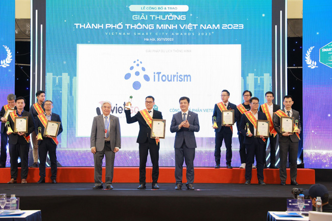 Nền tảng Du lịch thông minh iTourism được vinh danh tại Vietnam Smart City Awards 2023